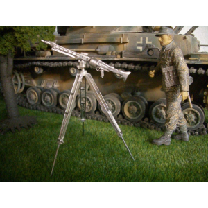 Metal MG 42 with AA tripod, 9 pcs in 1/16, unpainted 