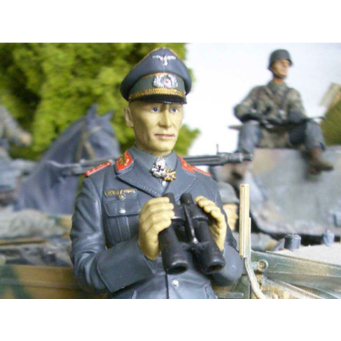 Metal binoculars big in 1/16, unpainted