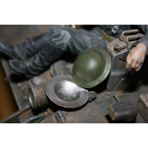 Metal UK steel helmet MK II in 1/16, unpainted
