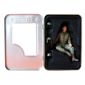 Elite series 1/16 - 2nd Lieutenant G. Clark, sitting