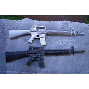 M16 Assault rifle, old version, scale 1/16, unpainted