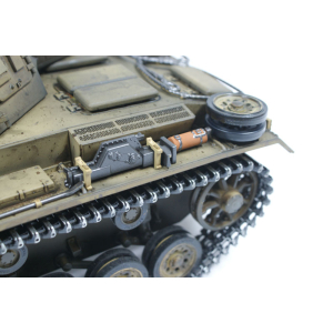 Metal edition: 360° 2.4 GHz PANZER III "L" AIRBRUSH +  recoil unit + metal hull / turret + HQ metal tracks/wheels