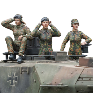 SOL - 1/16 Dt. Bundeswehr female tank crew, 3 figures