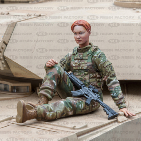 SOL - 1/16 U.S.Army female tank gunner