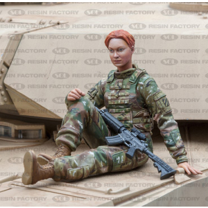 SOL - 1/16 U.S. Army female tank crew, 2 figures