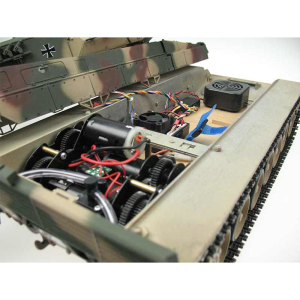 Metalledition V3 LEOPARD 2A6 IR/Rohrrückzug 1:16 - 2.4 GHz mit Metallwanne/Turm + Metallketten + Antriebs-/Leiträder aus Metall + Metalllaufrollen + Stahlgetriebe
