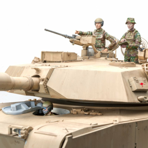 SOL - 1/16 U.S. Army female tank commander, driver and...