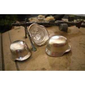 German steel helmet, made of metal in 1/16, unpainted