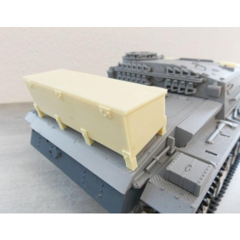 StuG III Ausf. F / 8 and G - Motor deck luggage box, resin kit in 1/16 