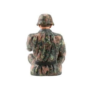 Besatzung für den SDKFZ. 251 Figur 1:16, Fahrer Platanentarn Frühling