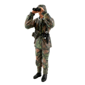 Crew for the SDKFZ.251 in 1:16, figure commander, painted