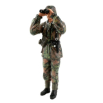 Crew for the SDKFZ.251 in 1:16, figure commander, painted