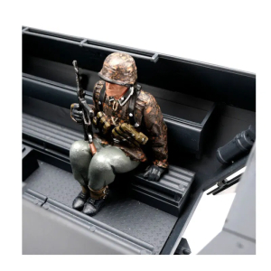 Besatzung für den SDKFZ. 251 Figur 1:16, Panzergrenadier Eichenlaub Herbst