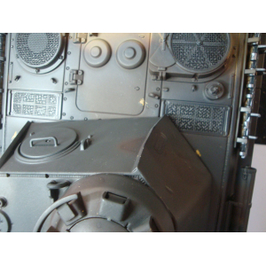 Dommage mineur: Panther G edition métal V3 system de fumé de canon + chassis métal + tourelle métal + system de tir BB + caisse de transport en bois