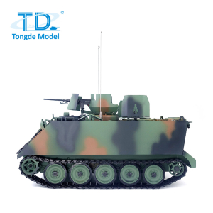 Degat minimal: M113 A1 ACAV PRO CAMO en 1/16 RTR