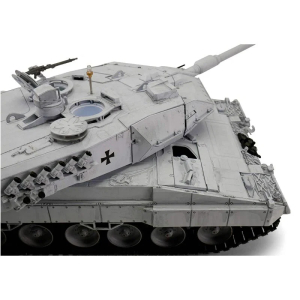 Metal edition V3 LEOPARD 2A6  BB unit 1:16 - 2.4 GHz with full metal lower hull and turret + gun smoking system+ 4.1 steel gearboxes + metal tracks + metal sprocket/Idler wheels + metal road wheels